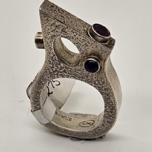#609 Silver 'Peek-a-Boo' Ring w/Lapis, Ruby & Peridot size 8.5